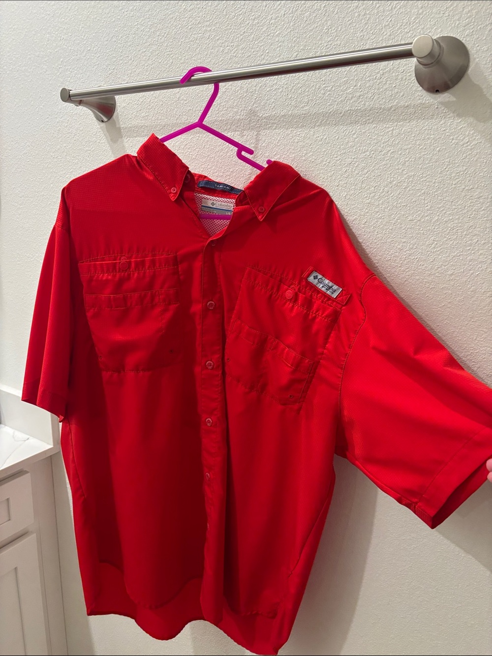 Columbia Red Short Sleeve Button Down Shirt